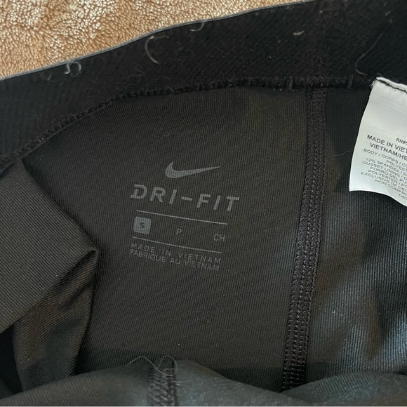 Nike Shorts - Picture 4 of 4